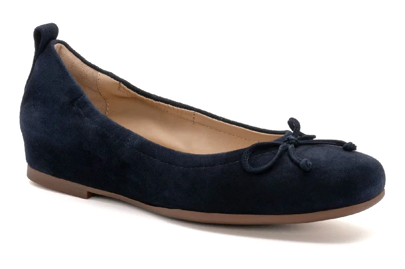 Fashionable Moccasins Cadence Bow