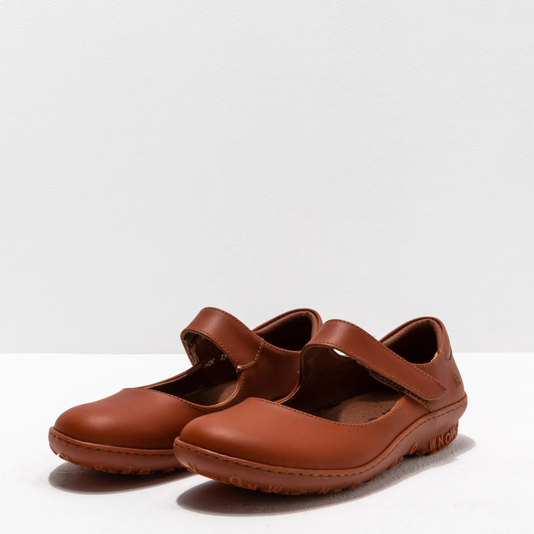 Waterproof Sports Shoes Art 1420 Antibes