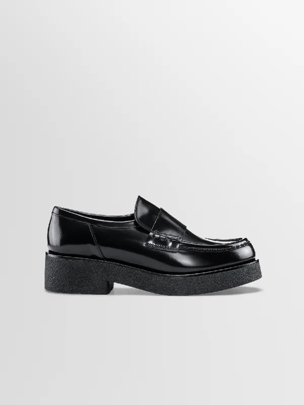 Comfortable Slippers For Home Bari in Glossed Black