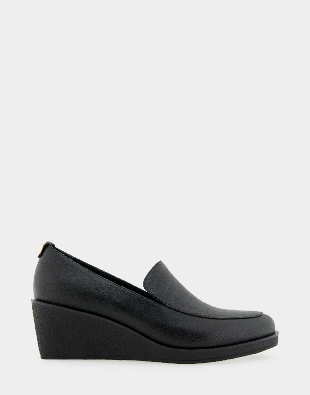 Fashionable Flat Shoes Basil