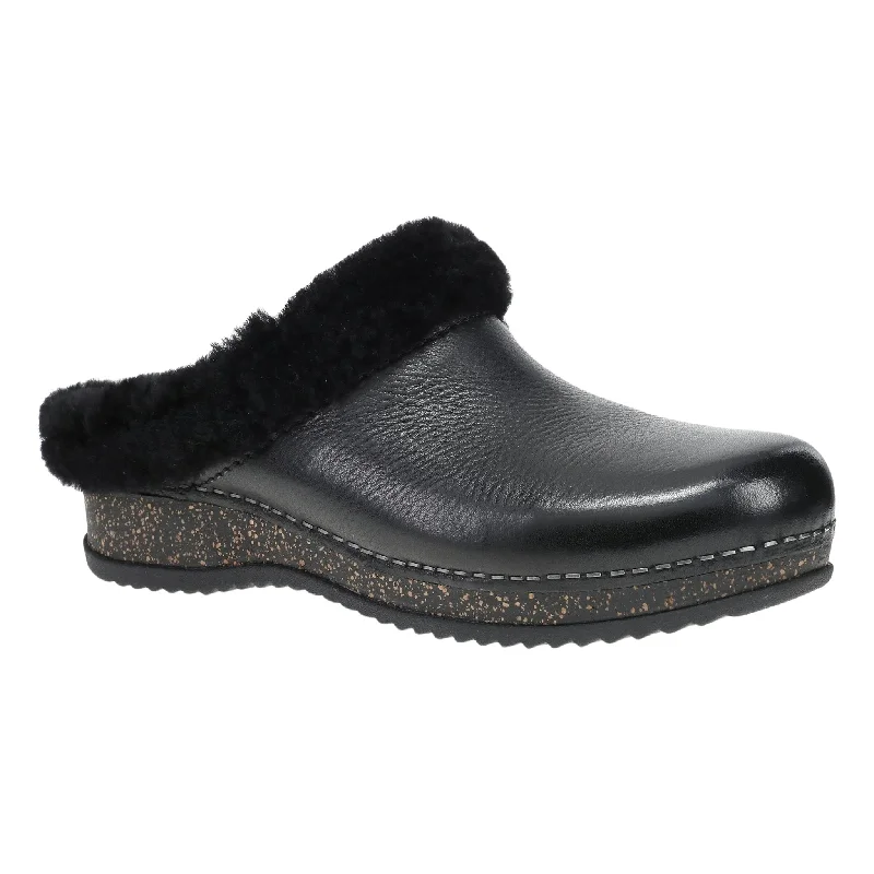 Breathable Hiking Boots Dansko Women's Magda Clog - Black Waxy Milled Mule