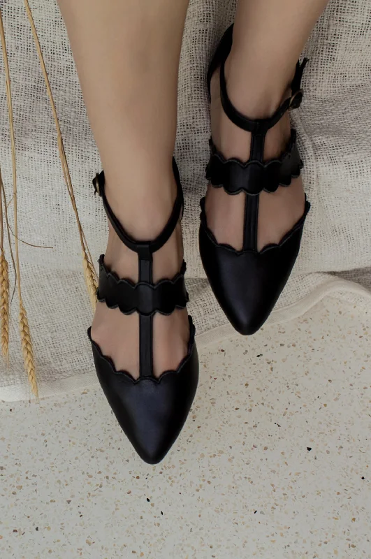 High Heels Collection Gardenia Pointy Toe Leather Flats
