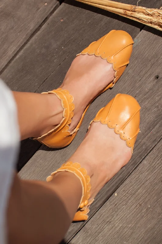 Comfortable Slippers Online Love Bird Leather Flats