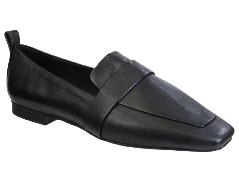 Summer Flip Flops Naked Feet: MAISON in BLACK Loafers