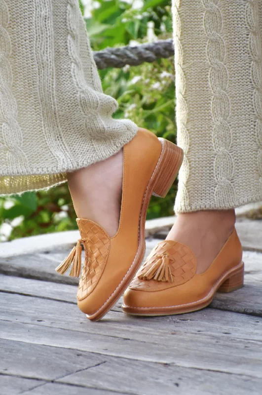Sporty Casual Shoes Nikita Woven Leather Loafers