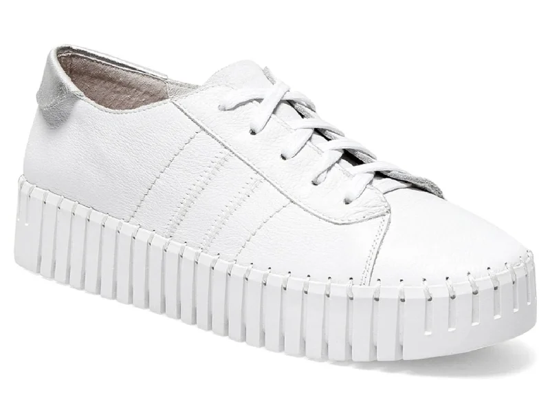 Light Running Shoes Silent D: Burrel in White Silver