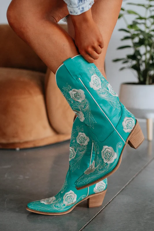 Vintage Boots Collection Center Of Attention Cowgirl Boots