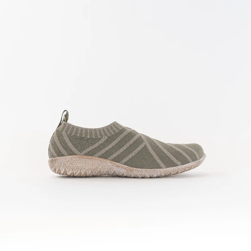 Classic Oxford Shoes Naot Okahu (Women's) - Sage Knit