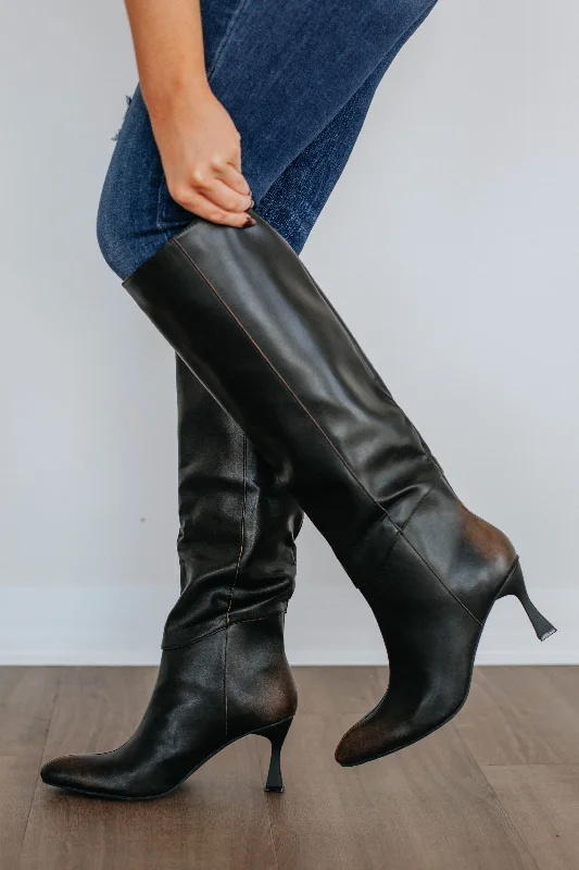 Best Hiking Boots For Winter Take Me Seriously Boots - Black